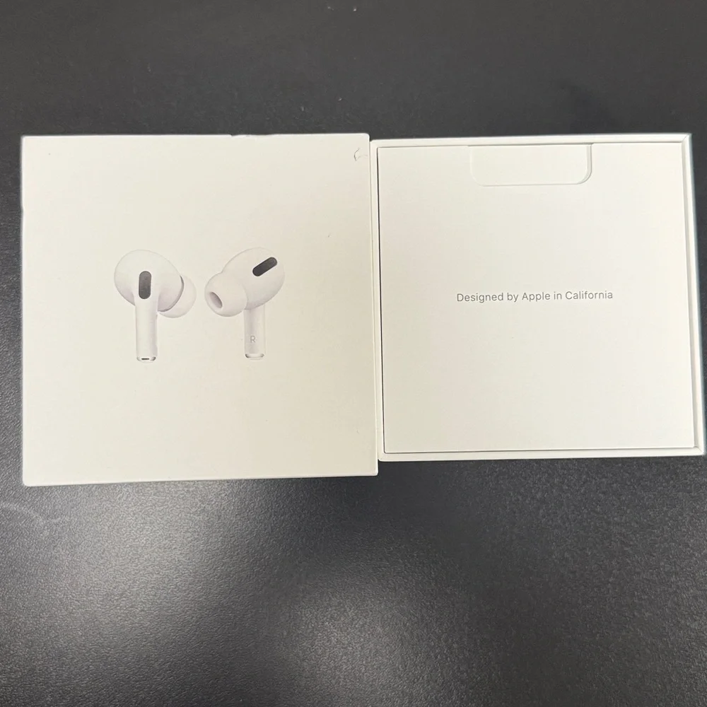 AirPods Pro with wireless Charging Case